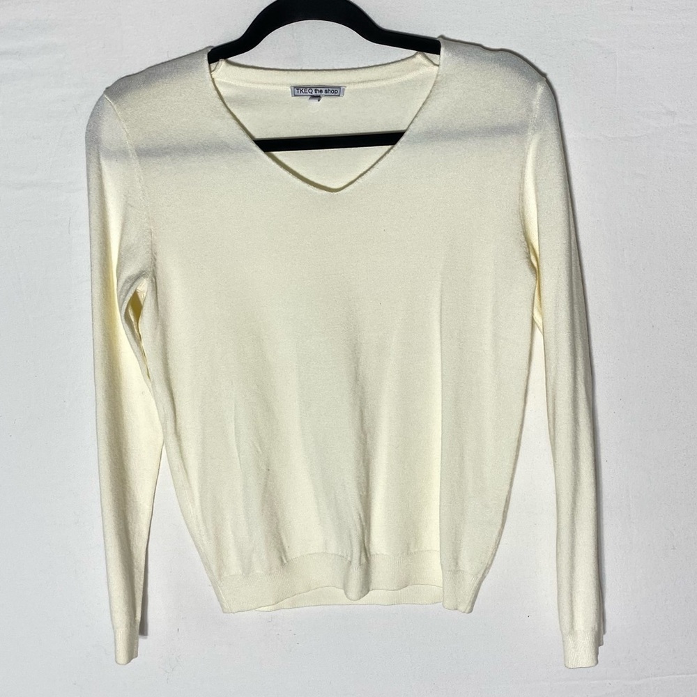 TKEQ The Shop Cream V Neck Pullover Light Sweater S